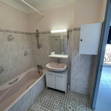 4 Pers. En Bord De Avec Balcon, Parking Et Animaux Admis A Saint-cyprien. - Fr-1-106-94 Saint-Cyprien (Pyrenees-Orientales)