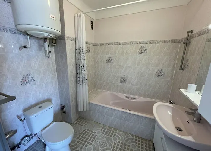 4 Pers. En Bord De Avec Balcon, Parking Et Animaux Admis A Saint-cyprien. - Fr-1-106-94 Daire Saint-Cyprien (Pyrenees-Orientales)